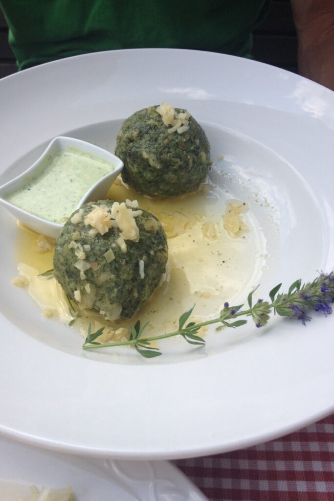 Wald und Wiesenknödel