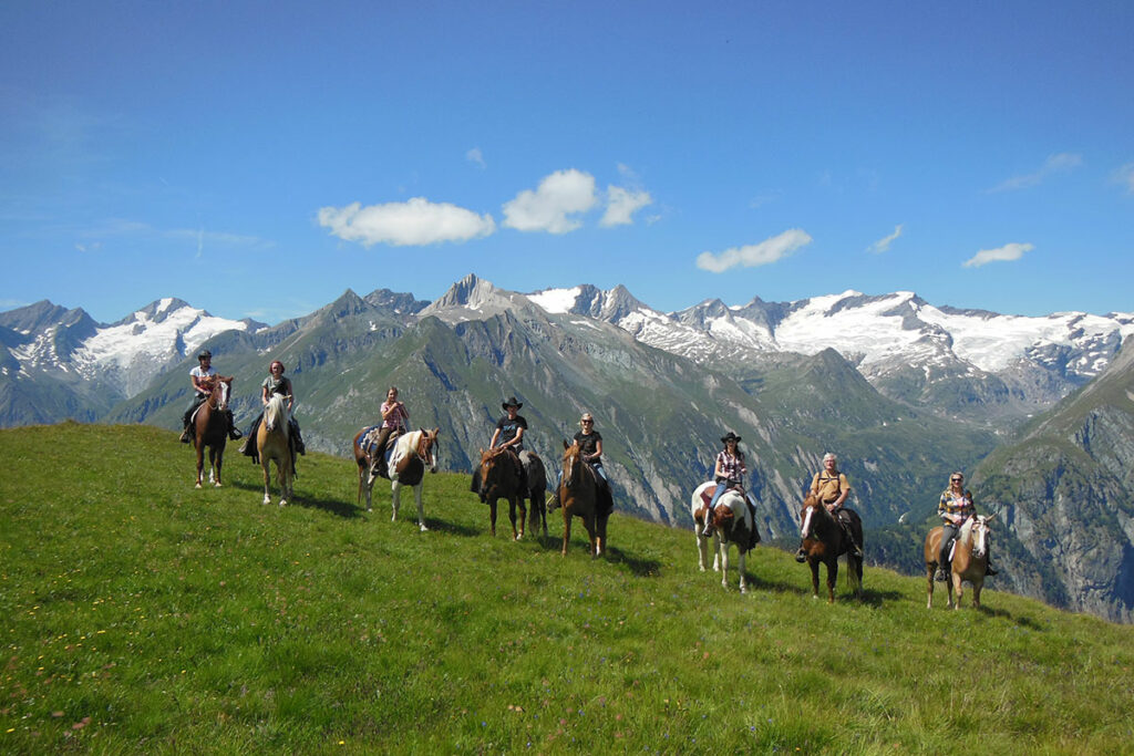 wanderreiten-in-den-dolomiten