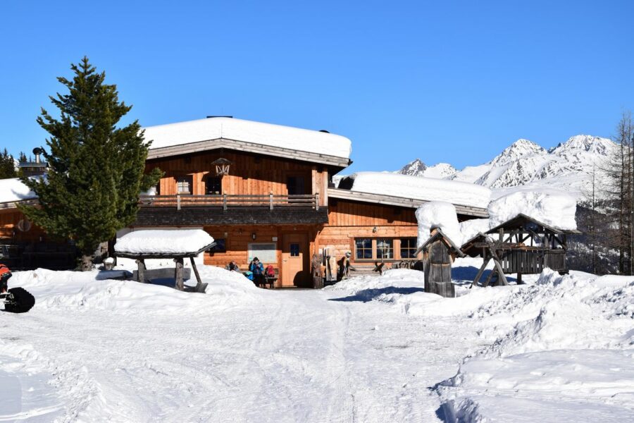 Leckfeldalm Hütte – Winterspass für die ganze Familie