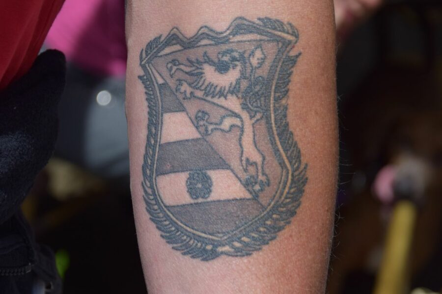 Jens-Peter Ginsberg: Das Lienzer Gemeindewappen als Tattoo