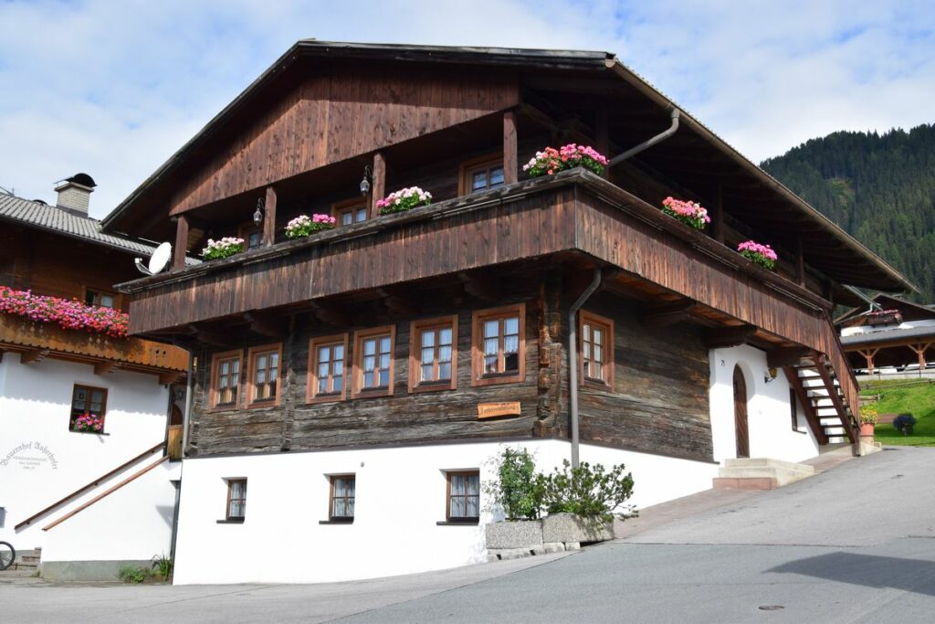 Obertilliach einst und heute