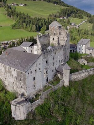 Burg Heinfels – Königin des Pustertales