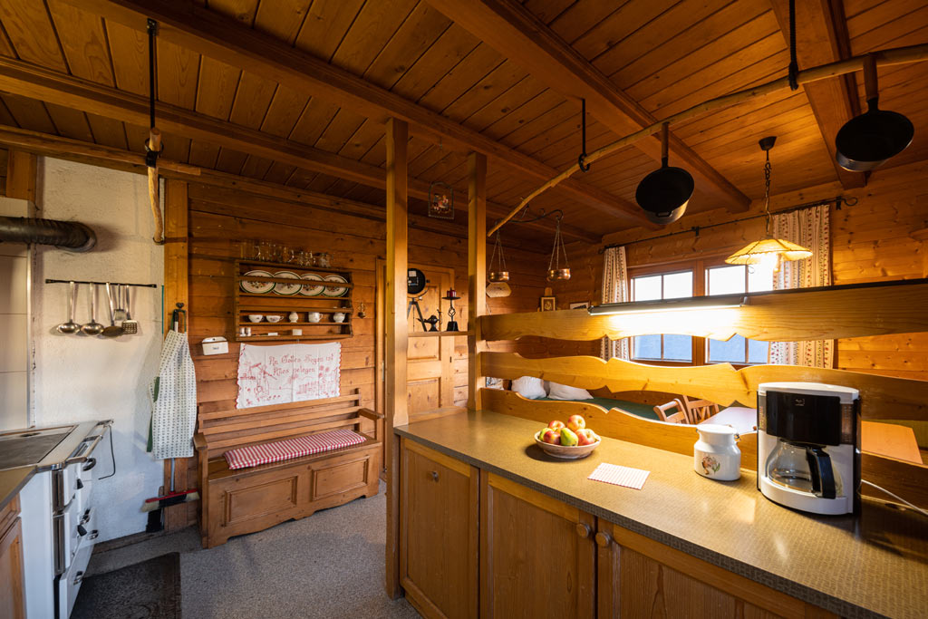 kristemoarhuette-kueche-c-peter-maerkl