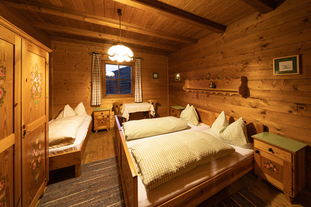 kristemoarhuette-schlafzimmer-c-peter-maerkl