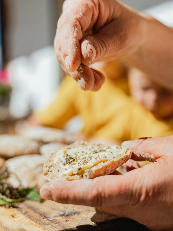 Brennnesselbrot – Das Superfood vor der Haustür