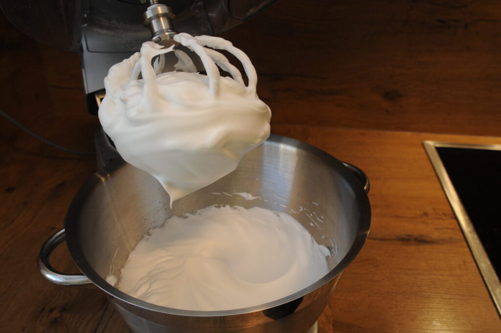 Eiweiß steif schlagen