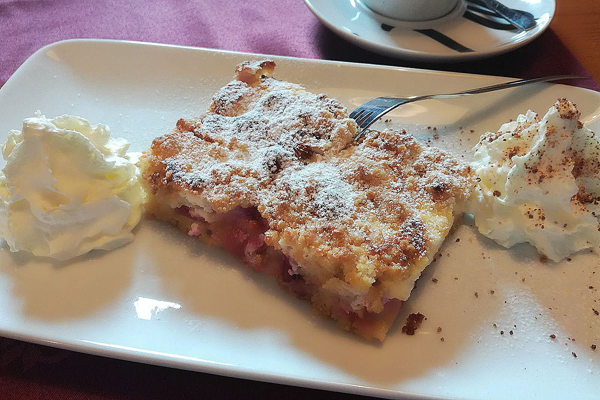 Obst-Streusel-Kuchen