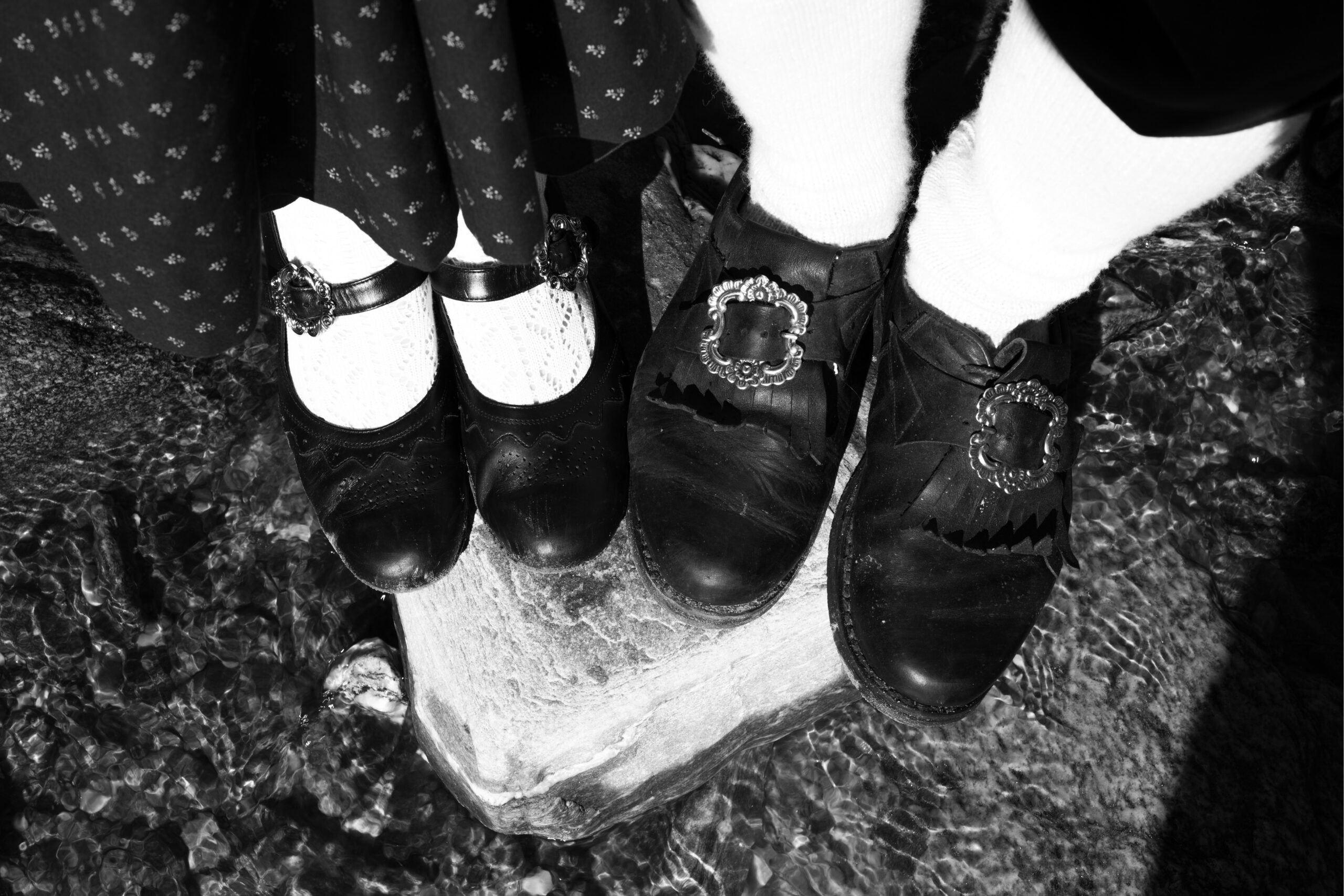 Bis heute wird großer Wert auf hochwertige Materialien und stilvolle Accessoires bei der Iseltaler Tracht gelegt, wie man hier bei den Trachtenschuhen sieht.