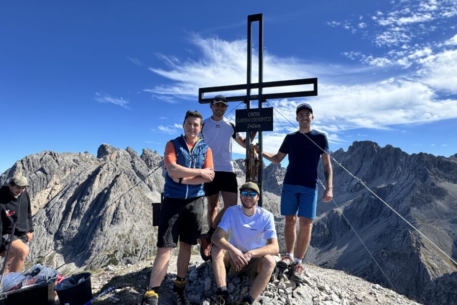 Ein Gipfelkreuz für die Gamswiesenspitze