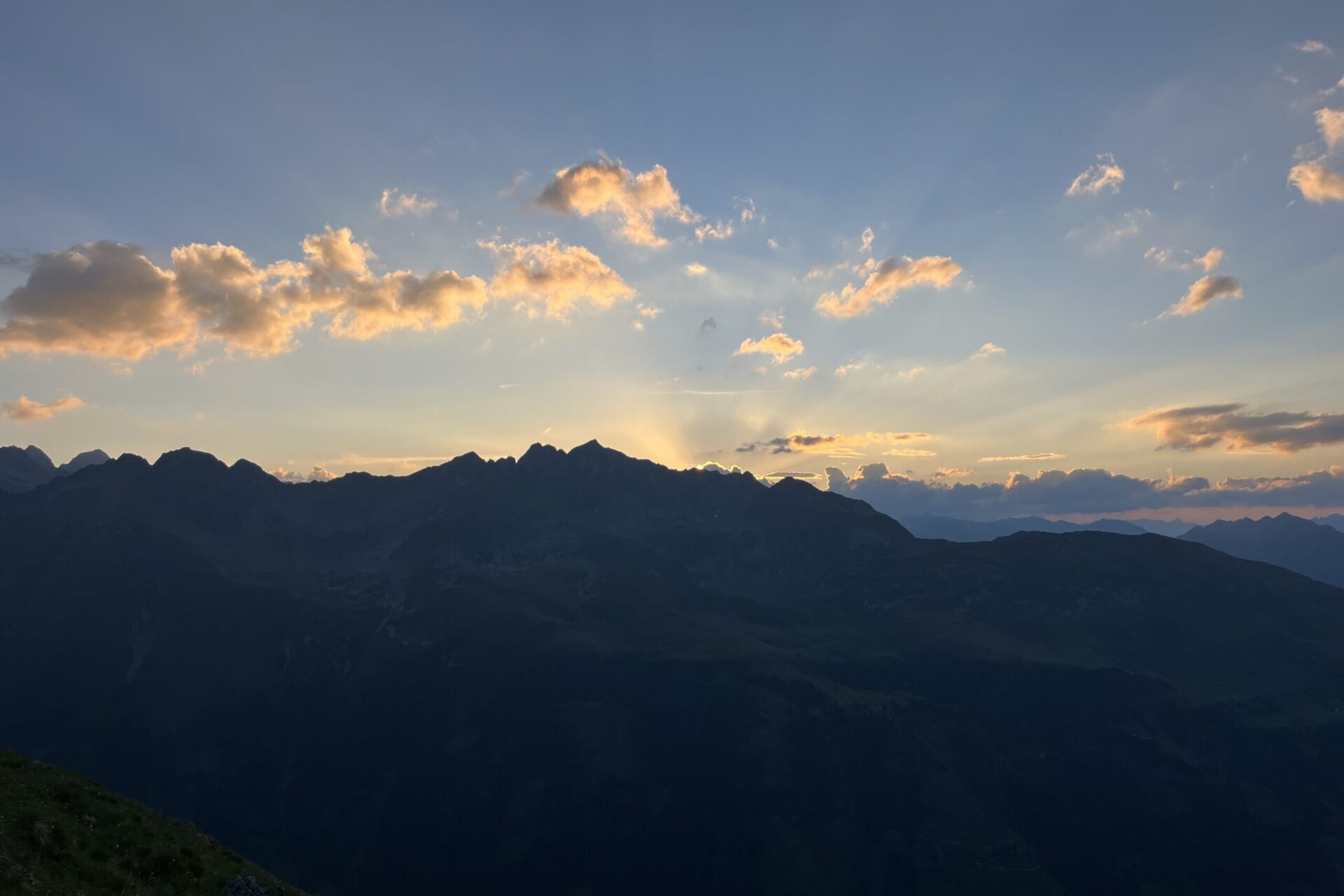 Früh raus, hoch hinaus: Sonnenaufgangstouren in Osttirol